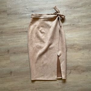 Suede wrap skirt. Slit